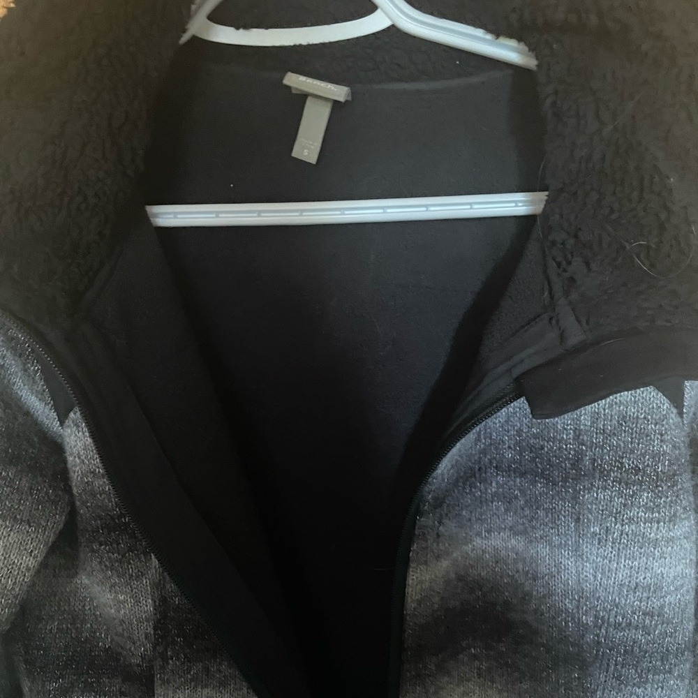 Bench Jacket - Picture 2 of 8